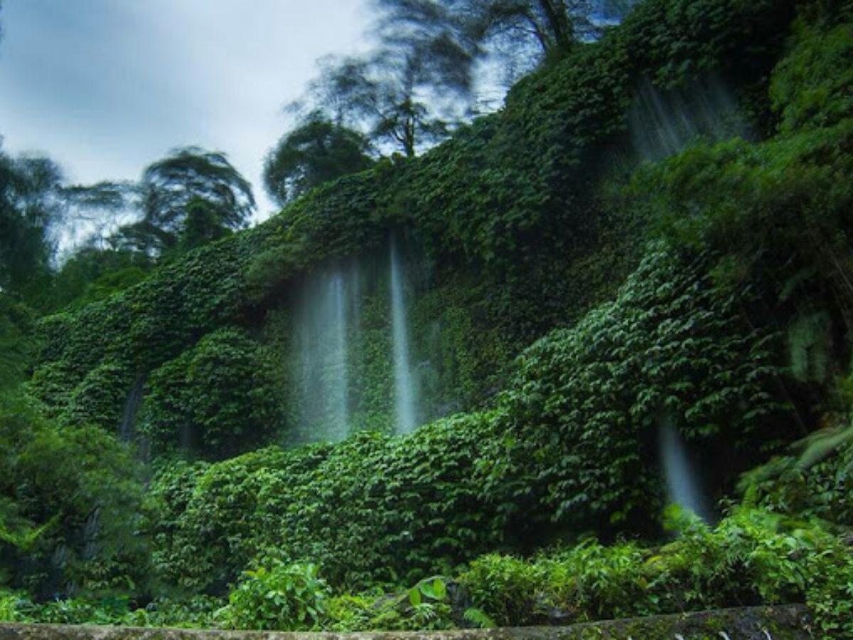 Benang Stokel & Benang Kelambu Waterfalls